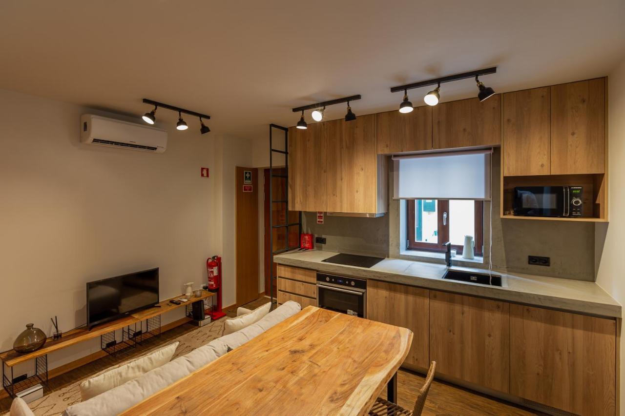 Orm- Fontainhas 01 & 02 Apartments 포르투 외부 사진